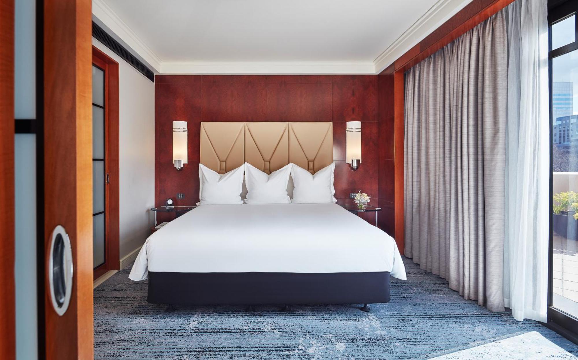 Park Hyatt Melbourne Hotel Buitenkant foto A bedroom at the InterContinental